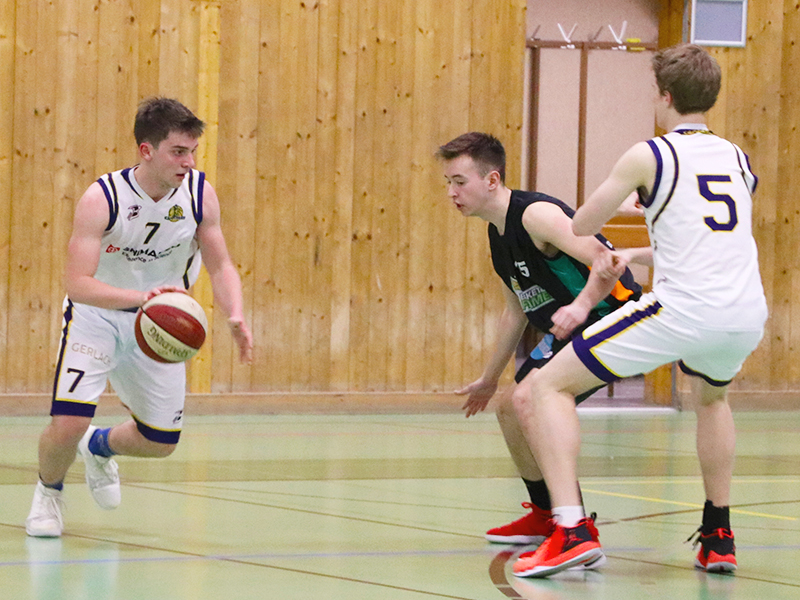 20180415 OeMS MU19 Caps Flames1